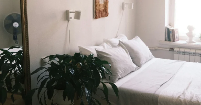 20+ Aesthetic Bedroom Ideas You Have to See 45 aesthetic bedroom