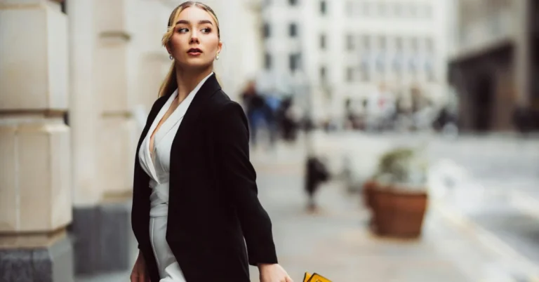 20+ Light Academia Aesthetic - Beautiful Fashion for Women and Men 66 light academia aesthetic